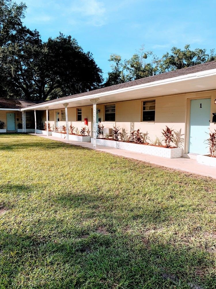 Conant Apartments / 7154 - 7166 Conant Avenue, Jacksonville, FL 32210: 7154-7166 Conant Ave, Jacksonville, FL, 32210